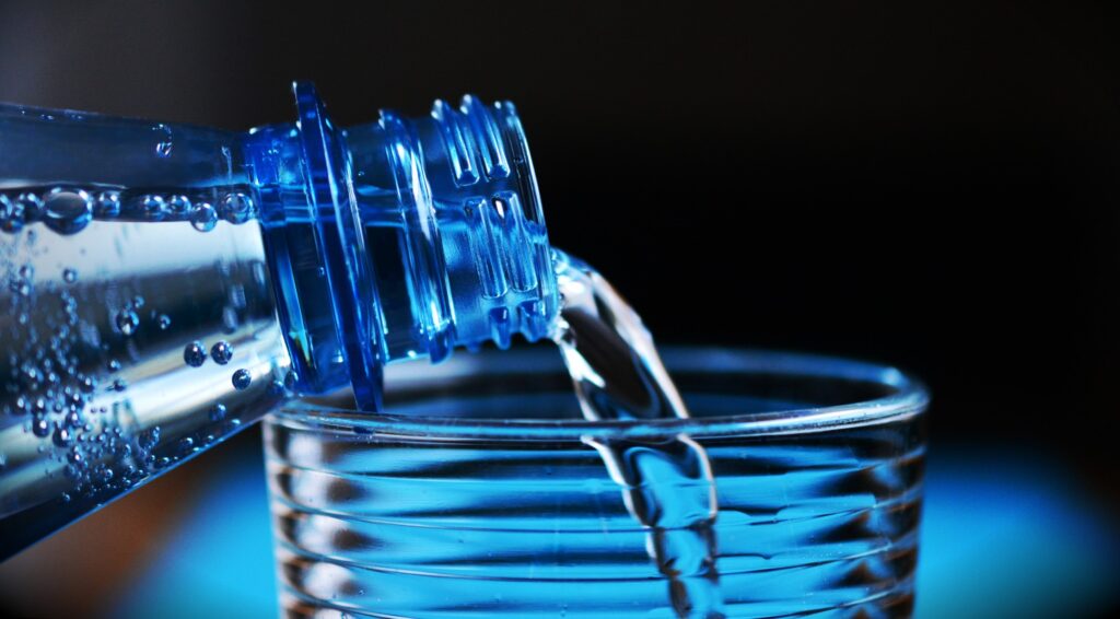 Drink plenty of water

The Massage Therapist's Guide to Staying Healthy

Blog post by Na'masaje - Bodywork with a Twist.
