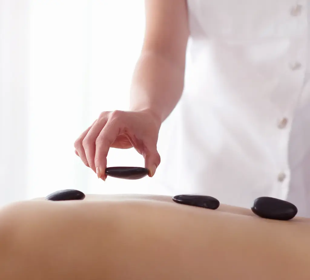 Why Hot Stone Massage Helps Your Body

Blog post by Na'masaje - Bodywork with a Twist.